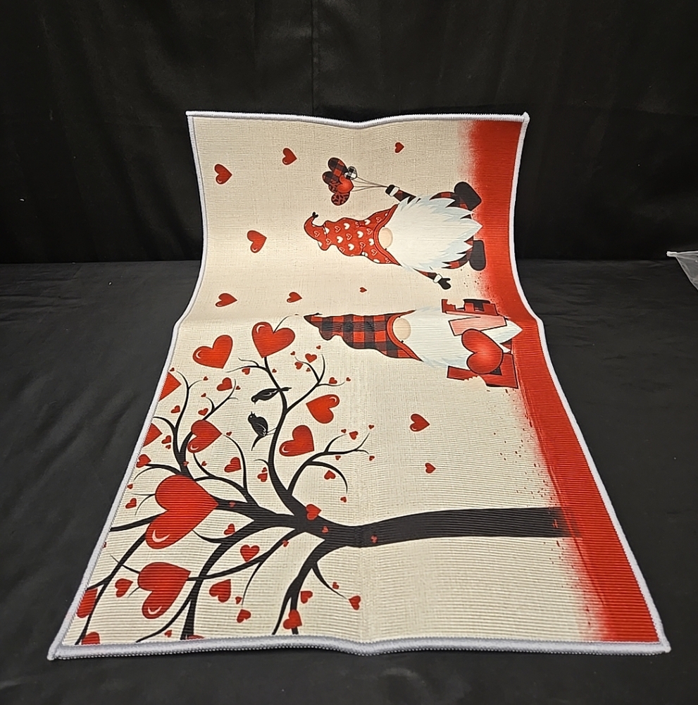 18" x 30" Gnome Love Hearts Non Slip Rug